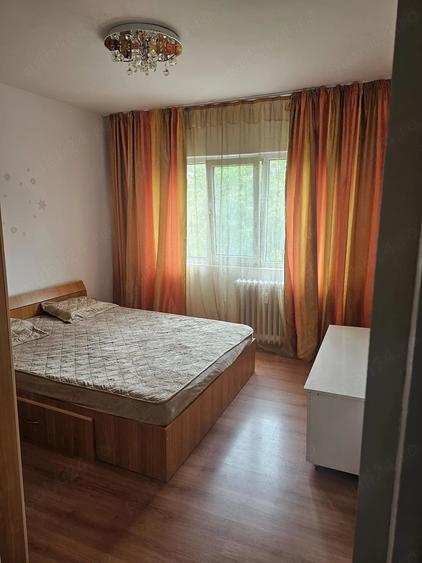 Apartament cu 3 camere decomandat în Nord