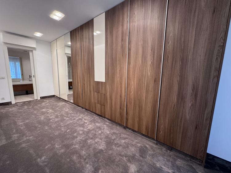 Apartament cu 4 camere decomandat, mobilat în Herăstrău