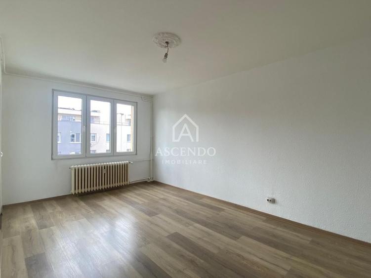 Apartament cu 2 camere decomandat în 1 Decembrie 1918
