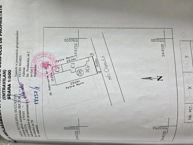 Teren de 240 mp, în Central