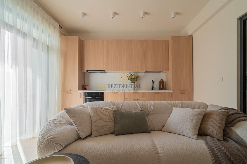 Apartament cu 5 camere decomandat, mobilat în Armeneasca