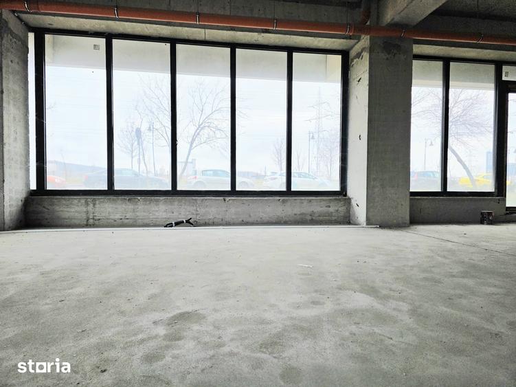 Spațiu comercial, de 460 mp, în Galata