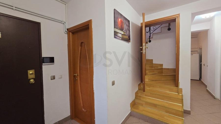 Casă individuală cu 7 camere cu Canalizare în Cotroceni
