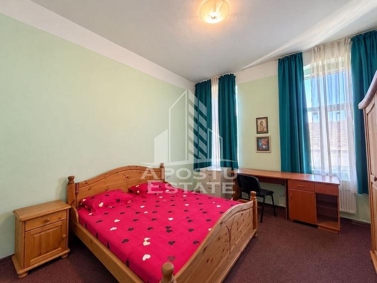 Apartament cu 3 camere semidecomandat, mobilat în Iosefin