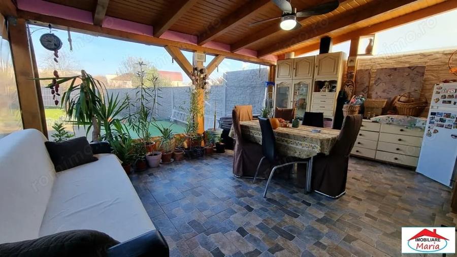 Casă cu 3 camere în Semicentral
