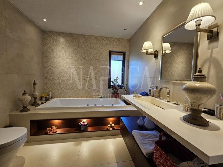 Casă individuală cu 5 camere cu Canalizare în Iris