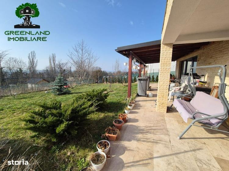Vila de LUX, 6 camere, 4 bai, demisol, 325 mp, 730 mp teren, Bucium - 1
