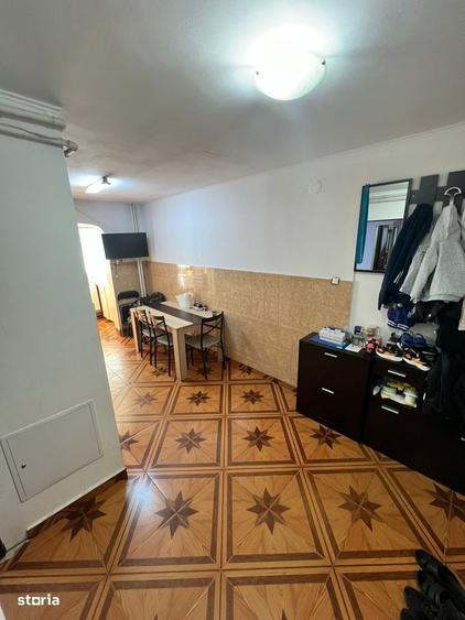 Apartament cu 4 camere semidecomandat în Sălaj