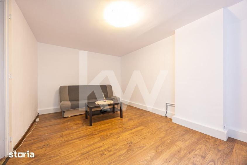Apartament cu 3 camere decomandat în Schei