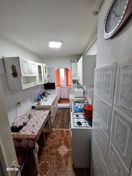 Apartament cu 3 camere în Astra