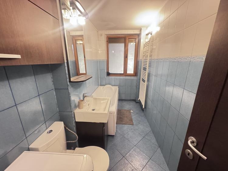 Apartament cu 3 camere decomandat, mobilat în Cornișa