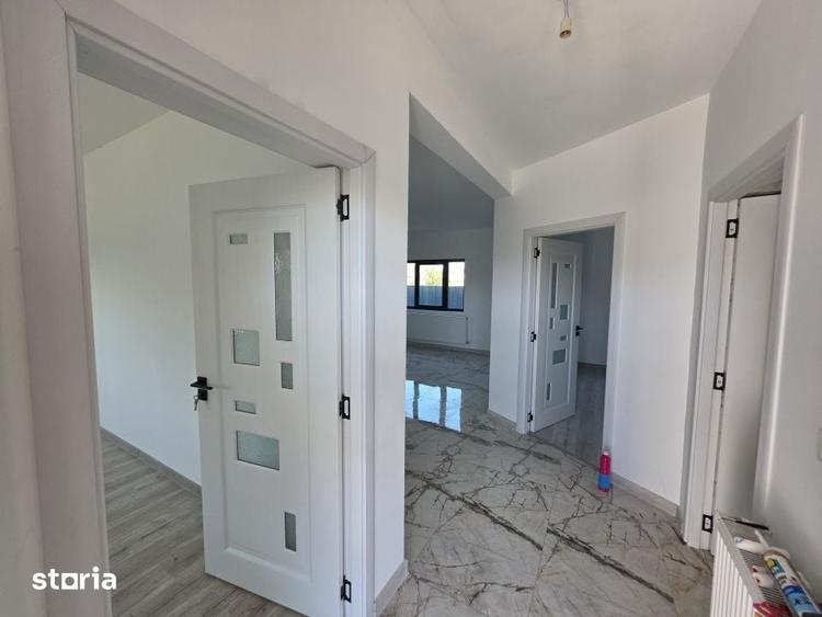 Oportunitate! Casa la sol, 3 camere, teren 420 mp, Valu lui Traian! - 6