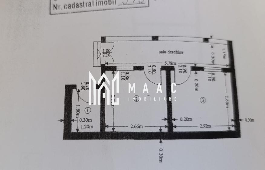 Casă individuală cu 7 camere cu Canalizare în Central