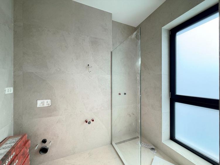 Casă individuală cu 4 camere cu Teren 470 Mp în Tunari