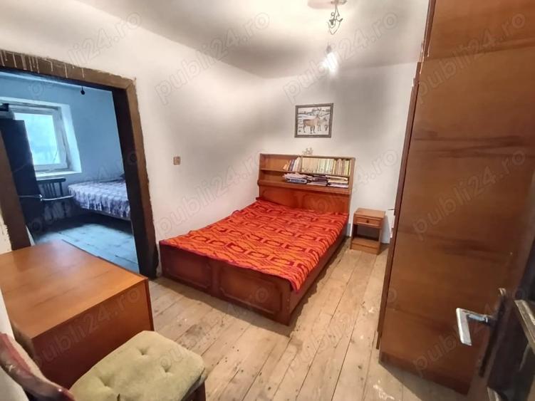 Casă cu 4 camere cu Teren 1634 Mp în Teslui