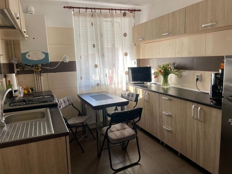 Apartament cu 2 camere semidecomandat în Central