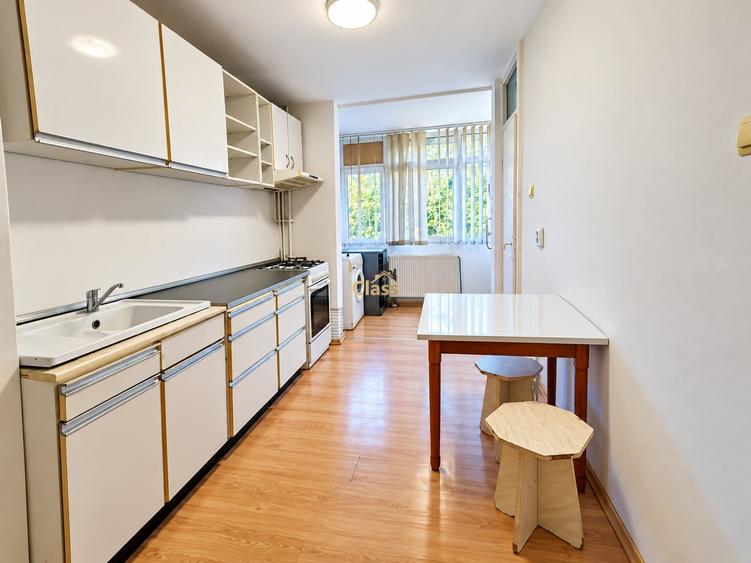 Apartament cu 2 camere decomandat, mobilat în Zorilor