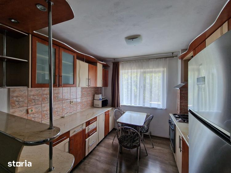 Apartament cu 3 camere decomandat în Rogerius