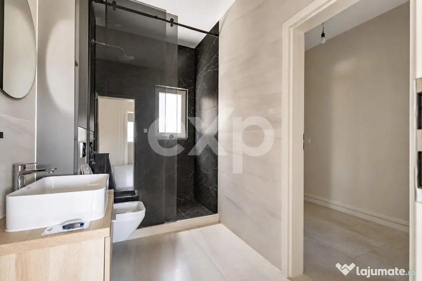 Casă cu 5 camere cu Teren 444 Mp în Săcălaz