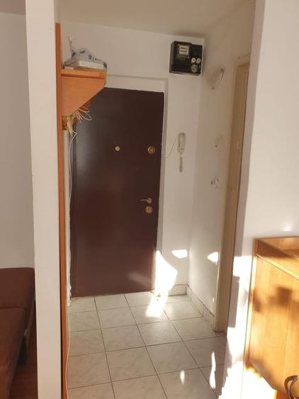 Garsonieră semidecomandată în Tei