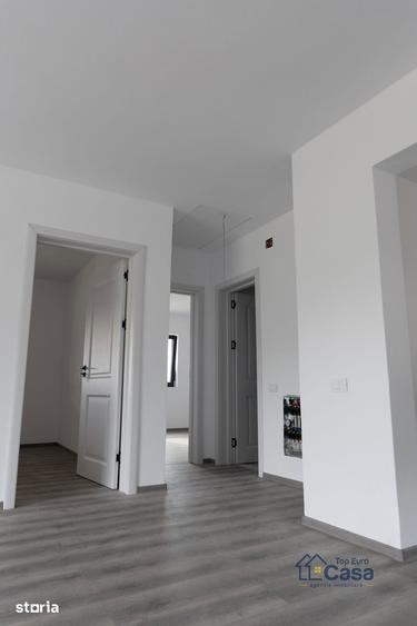 Casă cu 3 camere cu Teren 700 Mp în Piscani