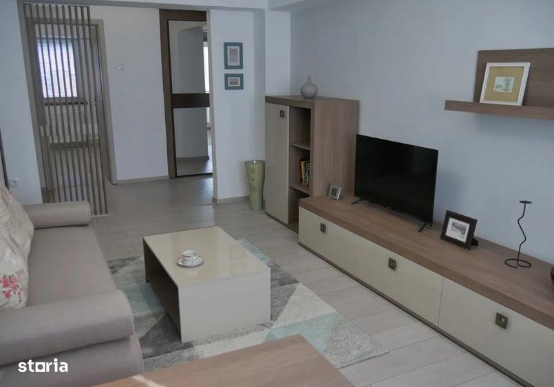 Apartament cu 3 camere, mobilat în Tomis Nord