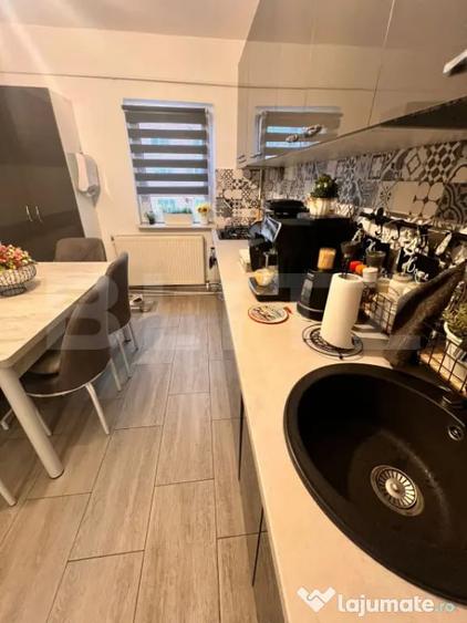 Apartament cu 4 camere decomandat în Central