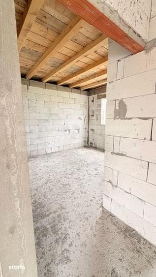 Casă cu 4 camere cu Teren 470 Mp în Brăilița