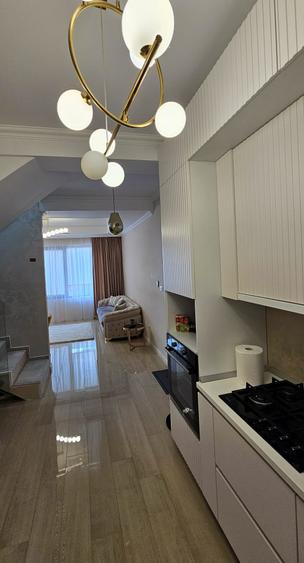 Duplex cu 3 camere cu Canalizare în Tătărași