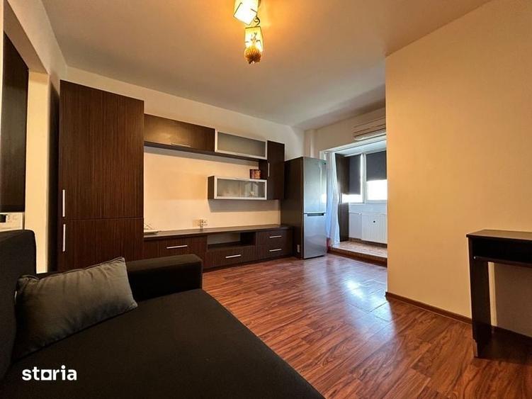Garsonieră semidecomandată în Titan