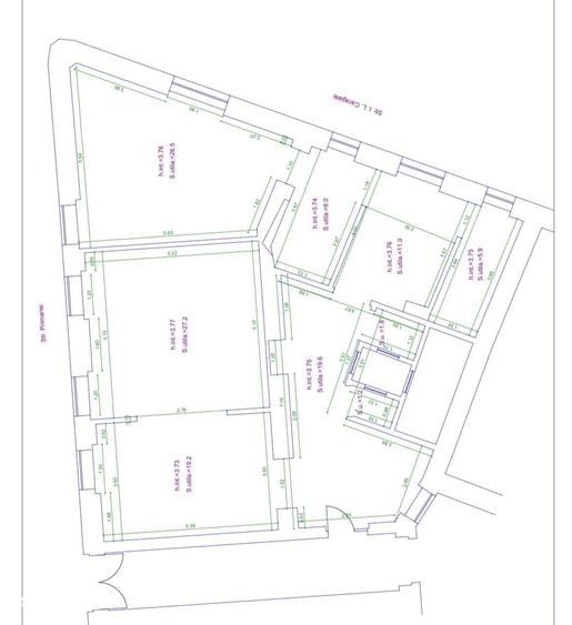 Apartament cu 4 camere în Orașul Nou