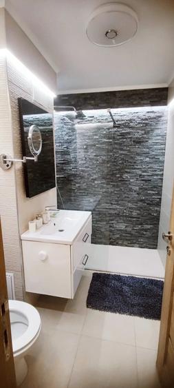 Apartament cu 2 camere decomandat în Complex Studențesc