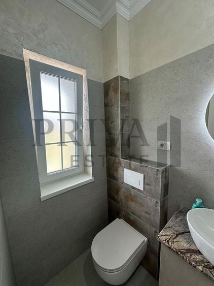 Duplex cu 5 camere cu Canalizare în Chișoda