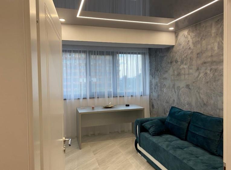 Apartament cu 2 camere decomandat în