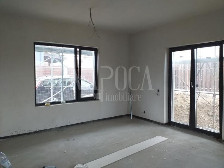 Duplex cu 4 camere cu Canalizare în Someșeni