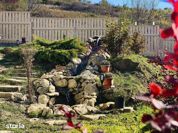 Casă cu 7 camere decomandat cu Teren 470 Mp în Borhanci