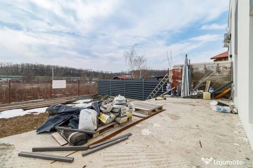 Casă cu 4 camere cu Teren 409 Mp în Corbeanca