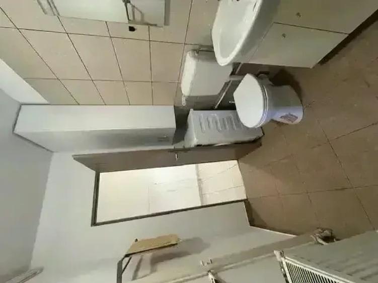 Garsonieră decomandată în Iancului