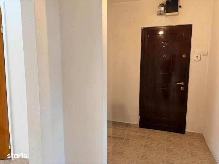 Apartament cu 3 camere decomandat în Politehnica