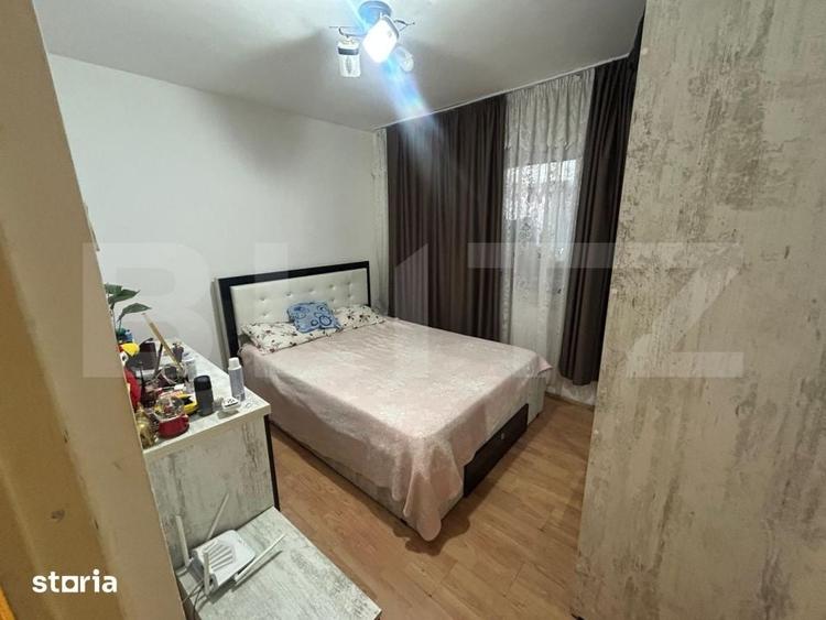 Apartament cu 3 camere decomandat în Micro 11