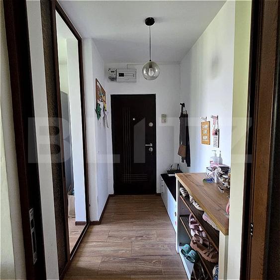 Apartament cu 4 camere decomandat, mobilat în Micro 16