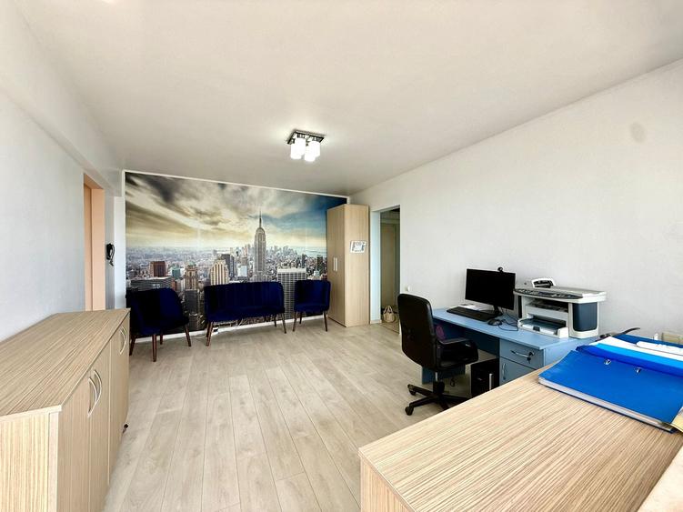 Apartament cu 3 camere semidecomandat în Titan