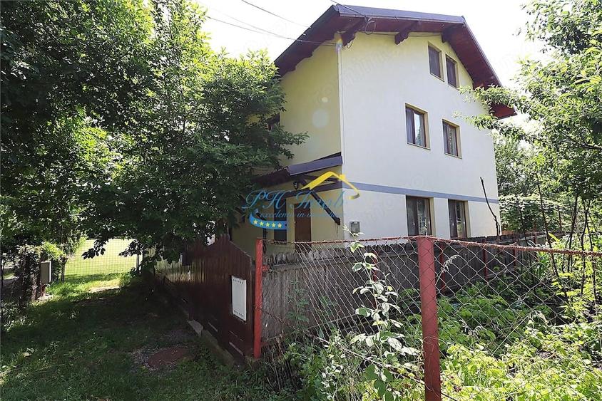 Casă cu 2 camere cu Teren 169 Mp în Fronescu