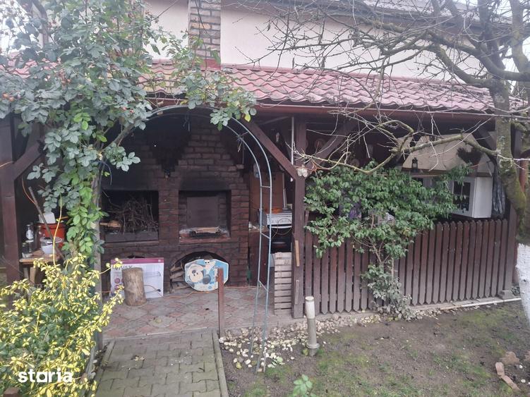 Casă cu 6 camere cu Teren 500 Mp în Sângeorgiu de Mureș