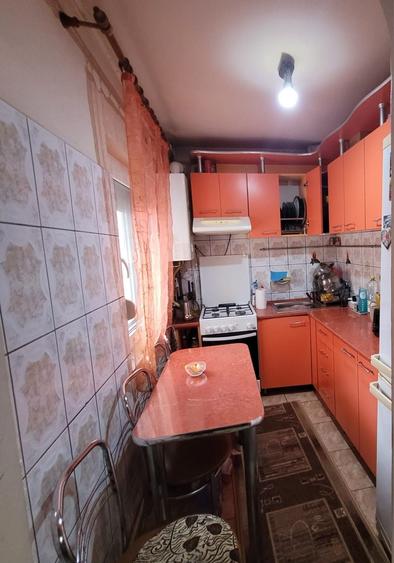Garsonieră decomandată în Confecții