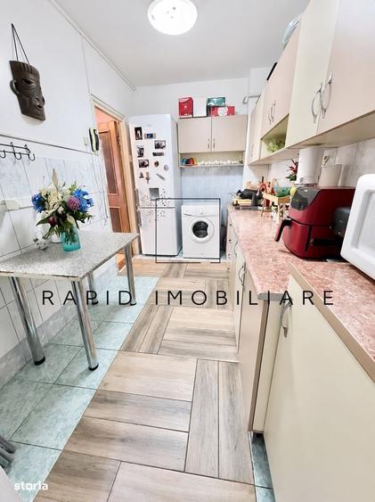 Apartament cu 3 camere decomandat în Micro 39