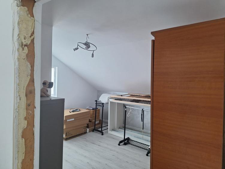 Casă individuală cu 7 camere cu Canalizare în Cumpăna