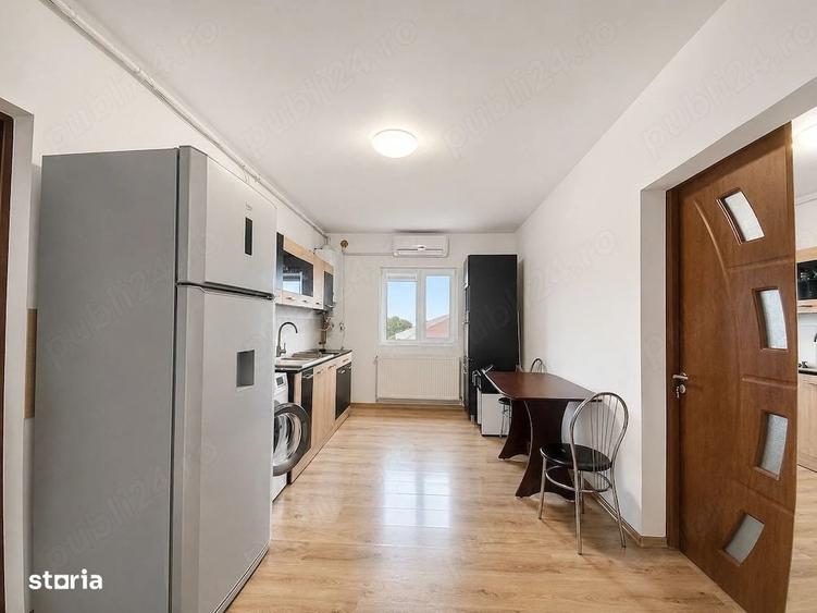 Apartament cu 3 camere decomandat în Soarelui