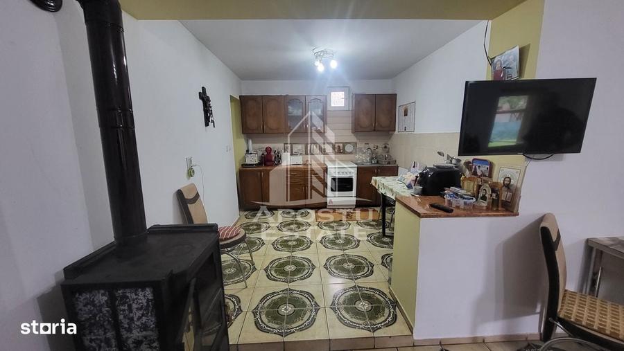 Casa individuala cu 6 camere,2 bai,teren de 1017 mp Pischia Central - 17