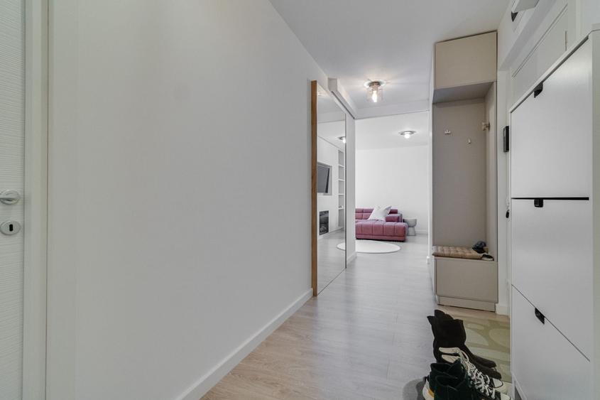 Apartament cu 3 camere decomandat, mobilat în Mogoșoaia